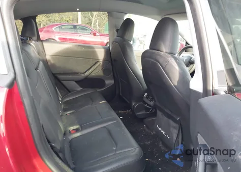 2023 Tesla Model Y Awd/Long Range Dual Motor All-Wheel Drive z USA, uszkodzony, nr VIN 7SAYGDEE3PA099340